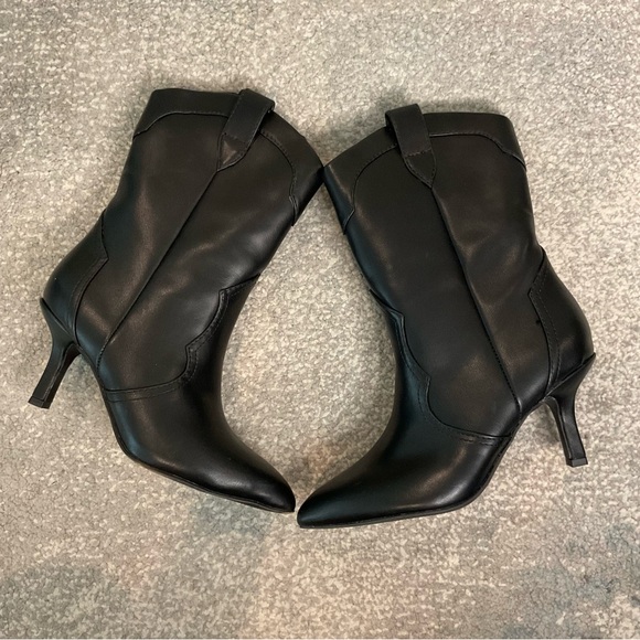 DV by Dolce Vita Penrose Black Western Kitten Heel Boots - Size 5 (NWOB) - Picture 7 of 13